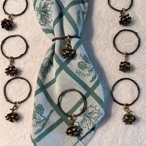 Lot of 8 Pinecone Charm Napkin Rings - Rustic Bronze